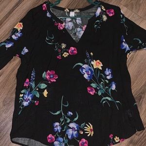 Long sleeve flower blouse